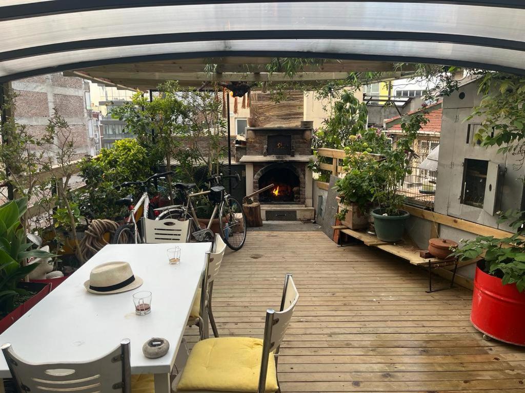 Central Apartment Kadikoy Terrace Bbq Close 2 Block Ferry Bull Metro Nighlife Istanbul Eksteriør bilde