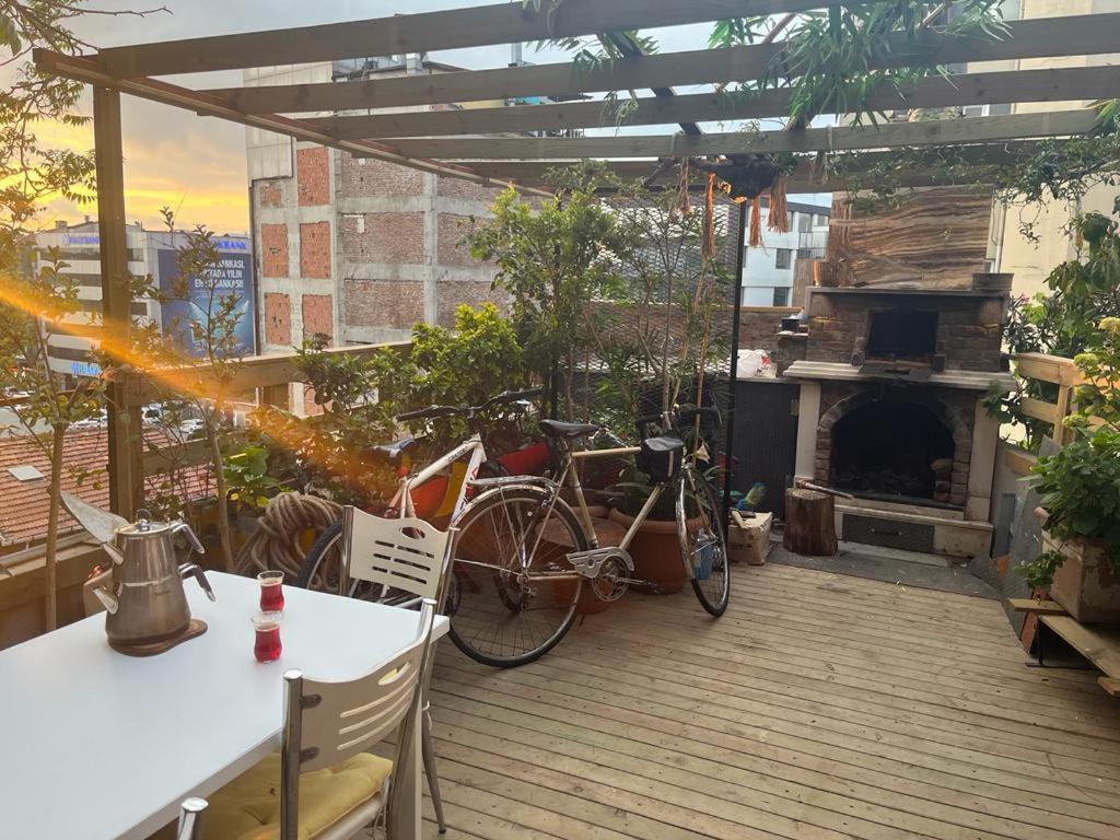 Central Apartment Kadikoy Terrace Bbq Close 2 Block Ferry Bull Metro Nighlife Istanbul Eksteriør bilde