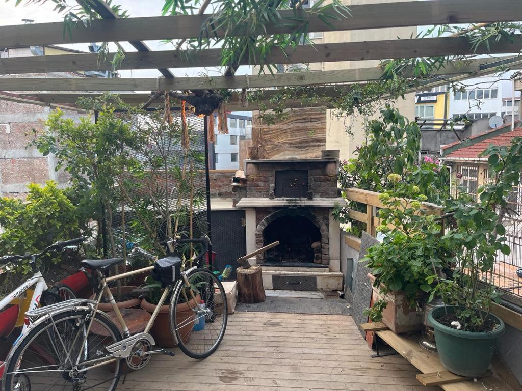 Central Apartment Kadikoy Terrace Bbq Close 2 Block Ferry Bull Metro Nighlife Istanbul Eksteriør bilde